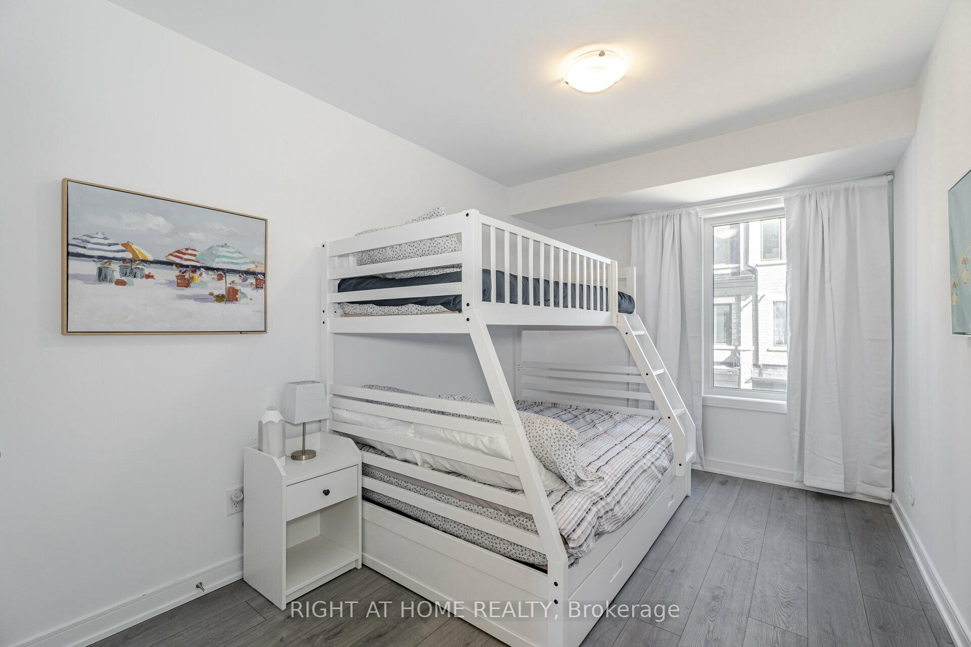 Photo 16 of 44 Magnolia Lane, Barrie, Innis-Shore — HOMEH