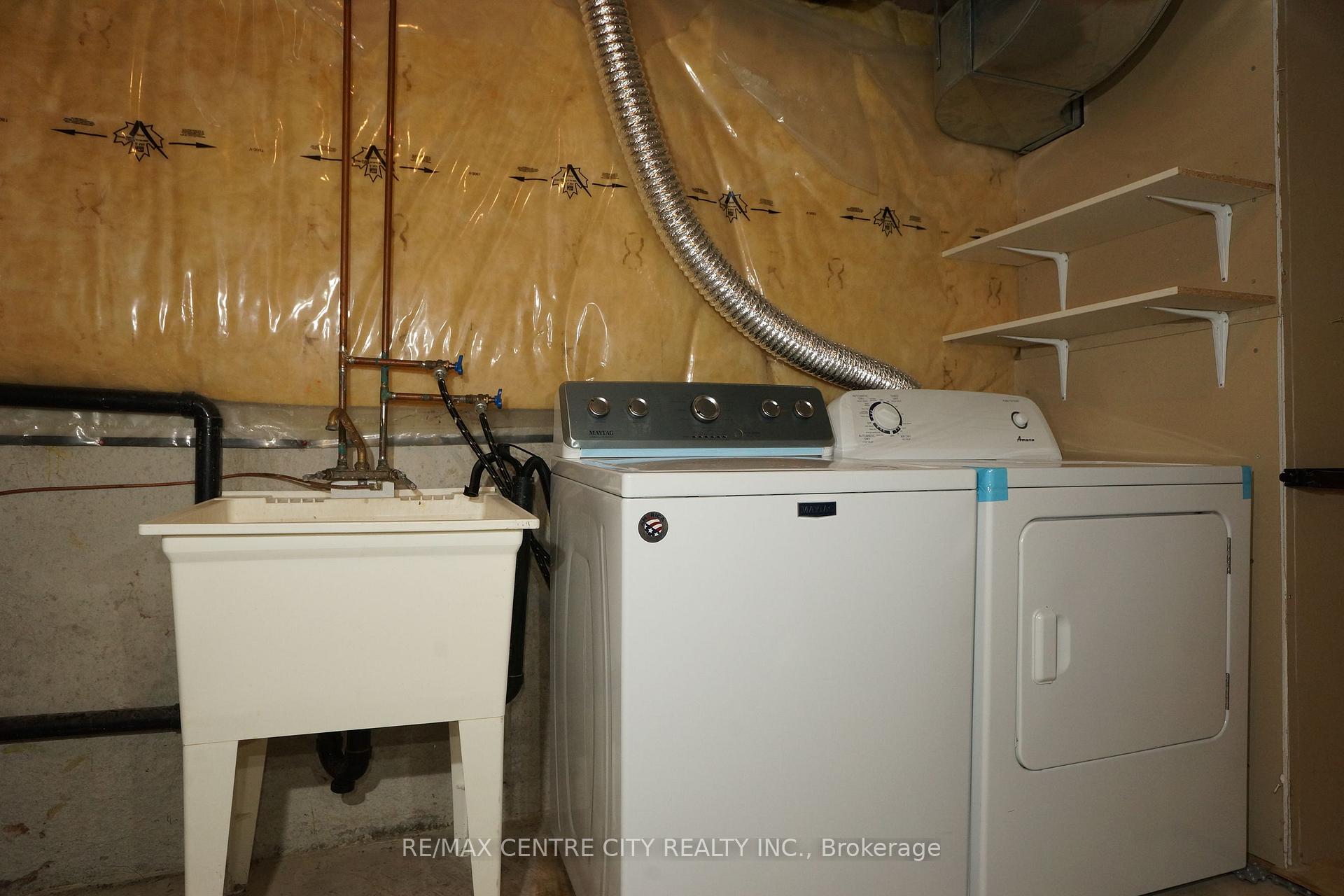 Photo 21 of 762 Blacksmith Street, London, North M — HOMEH