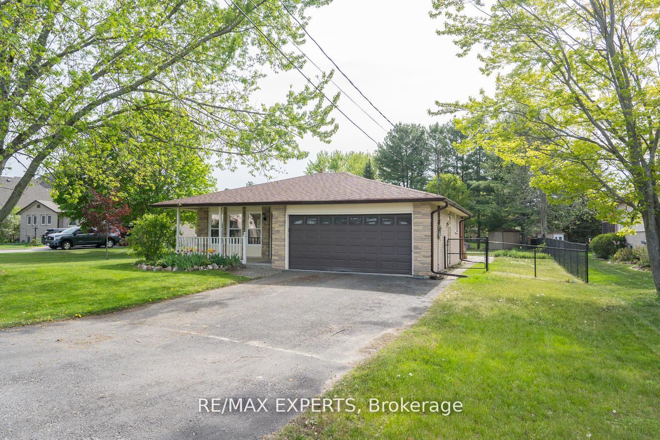 Photo 3 of 140 Sand Road, East Gwillimbury, Holland Landing — HOMEH