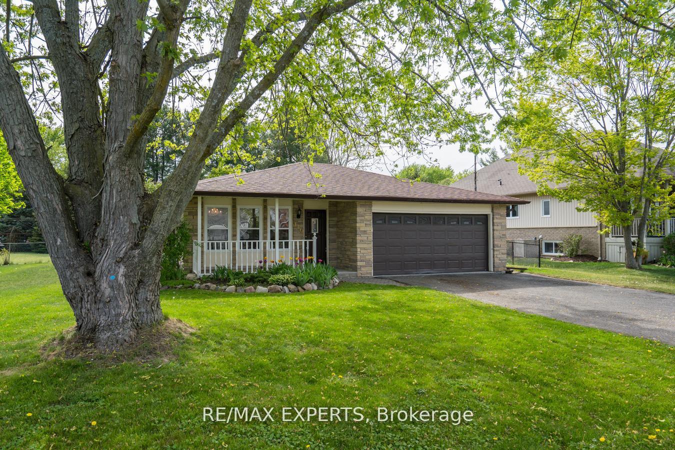 Photo 4 of 140 Sand Road, East Gwillimbury, Holland Landing — HOMEH