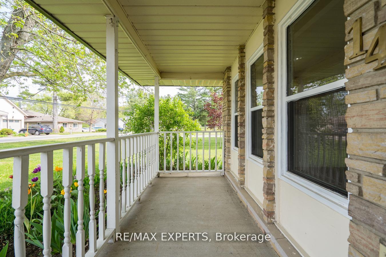 Photo 5 of 140 Sand Road, East Gwillimbury, Holland Landing — HOMEH