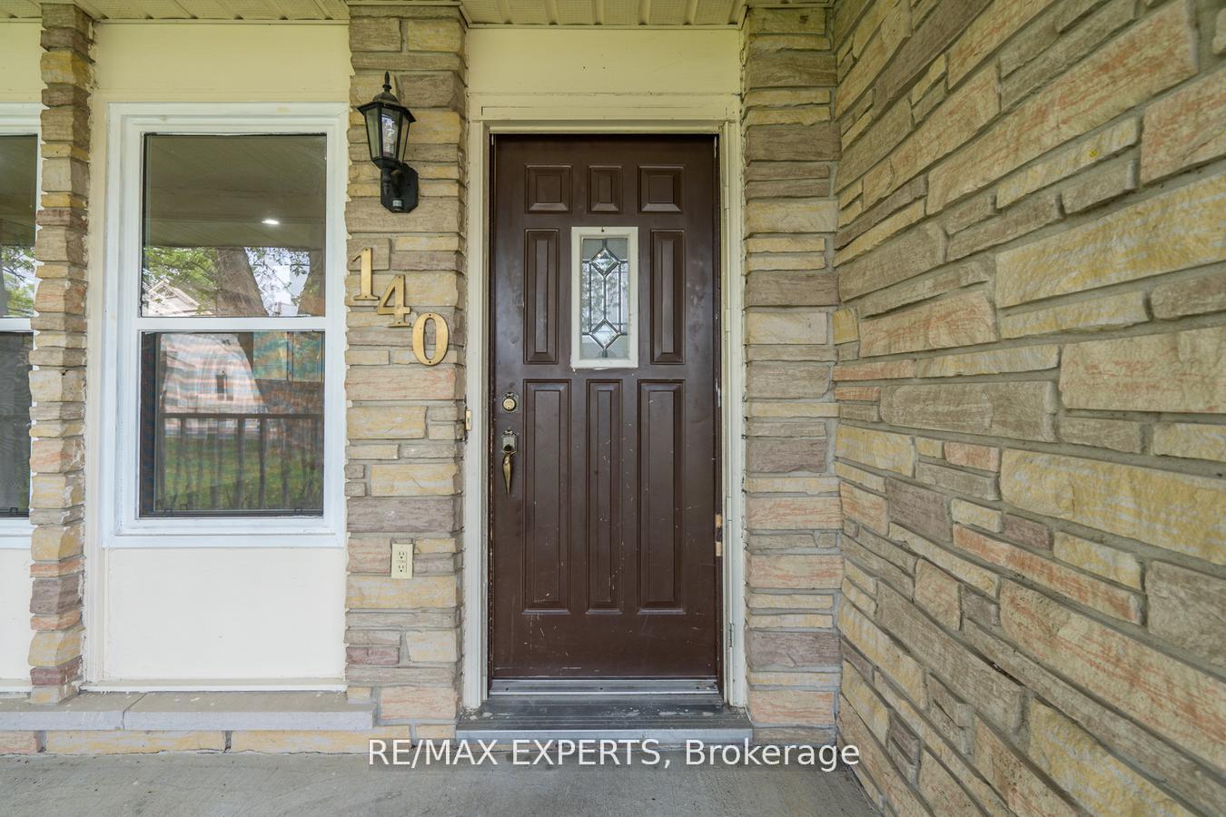 Photo 6 of 140 Sand Road, East Gwillimbury, Holland Landing — HOMEH