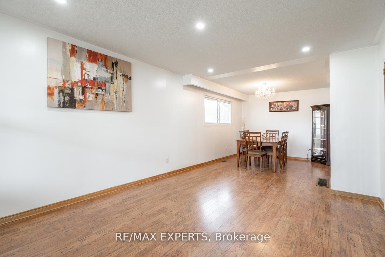 Photo 9 of 140 Sand Road, East Gwillimbury, Holland Landing — HOMEH