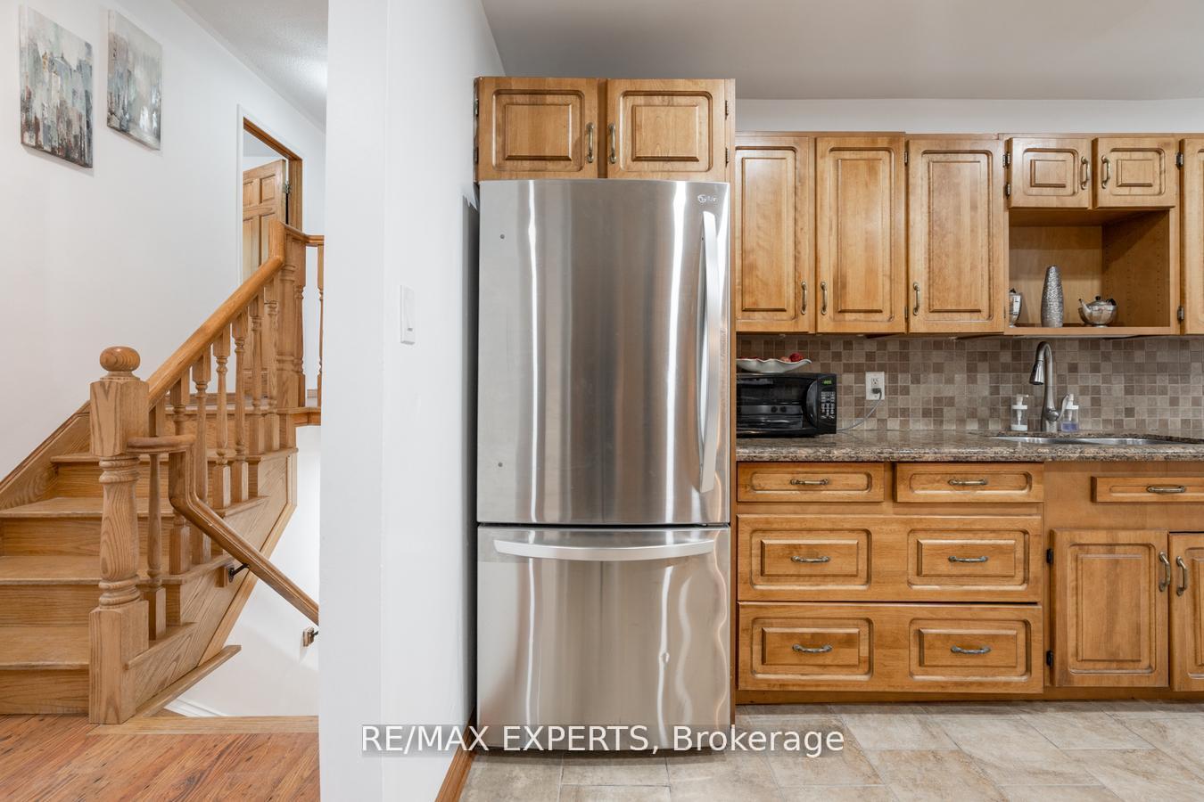 Photo 14 of 140 Sand Road, East Gwillimbury, Holland Landing — HOMEH