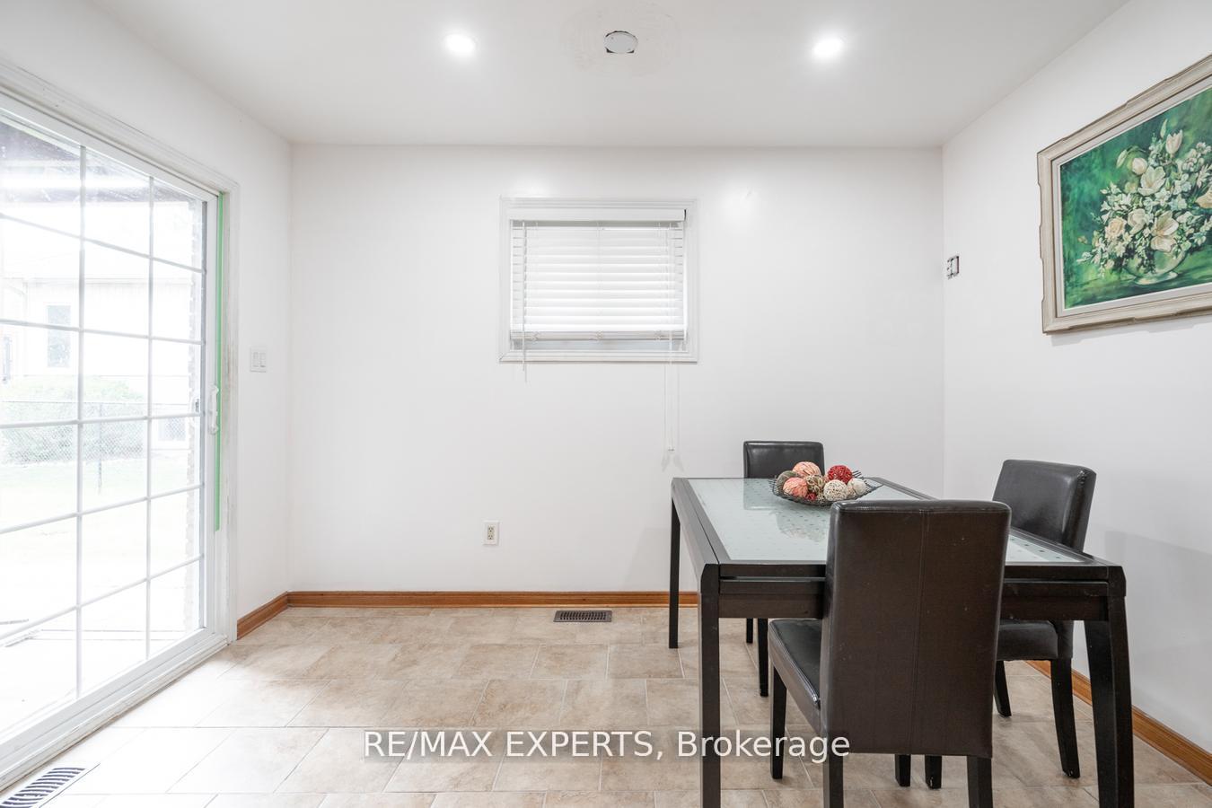 Photo 16 of 140 Sand Road, East Gwillimbury, Holland Landing — HOMEH