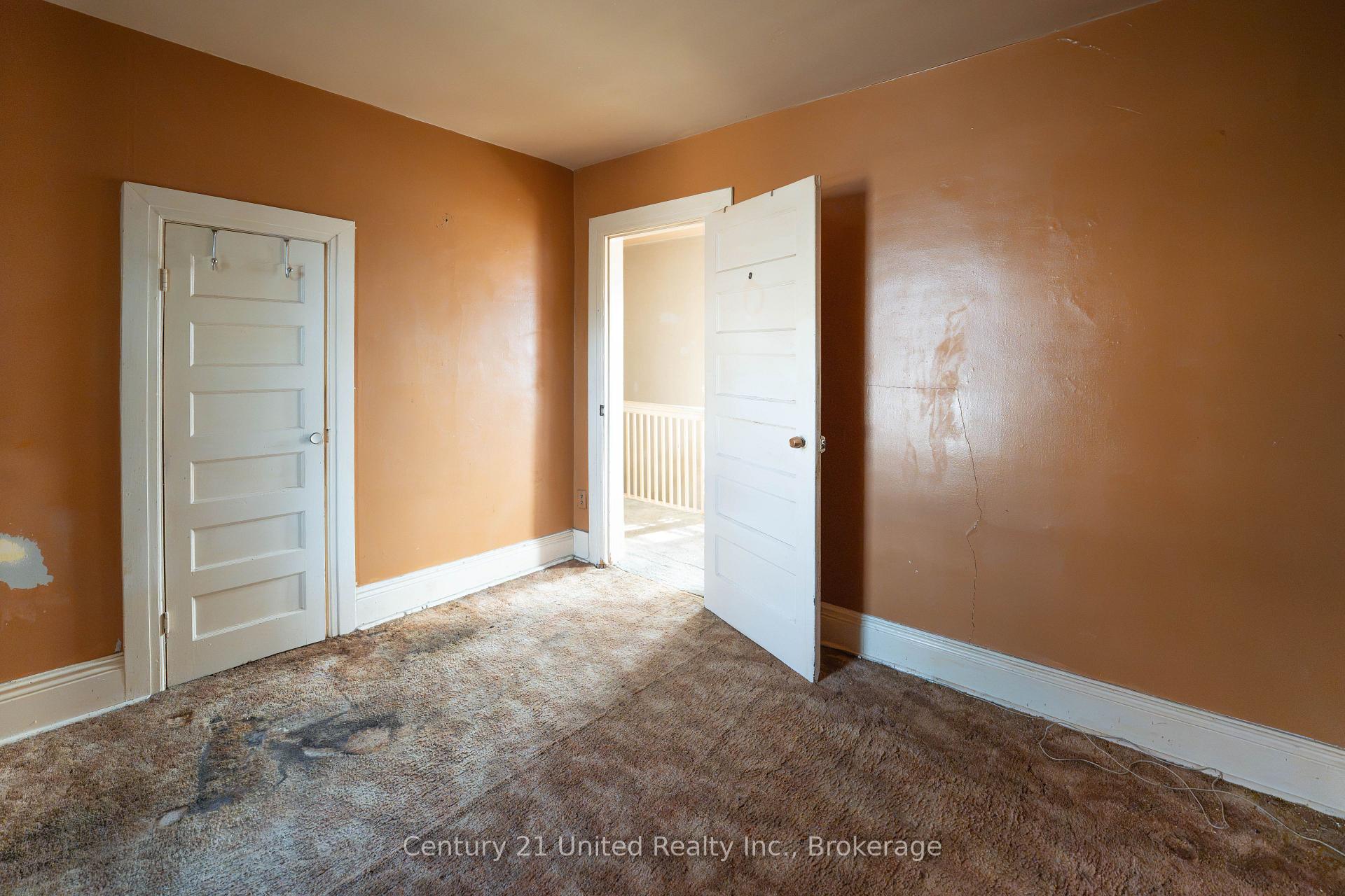 Photo 11 of 155 Westcott Street, Peterborough, Town Ward 3 — HOMEH