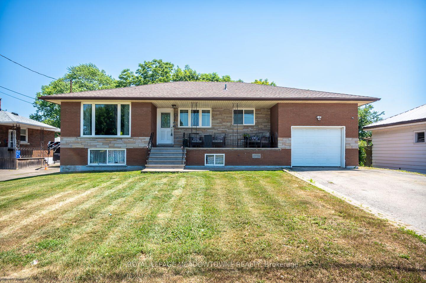 Front of 180 West Side Road