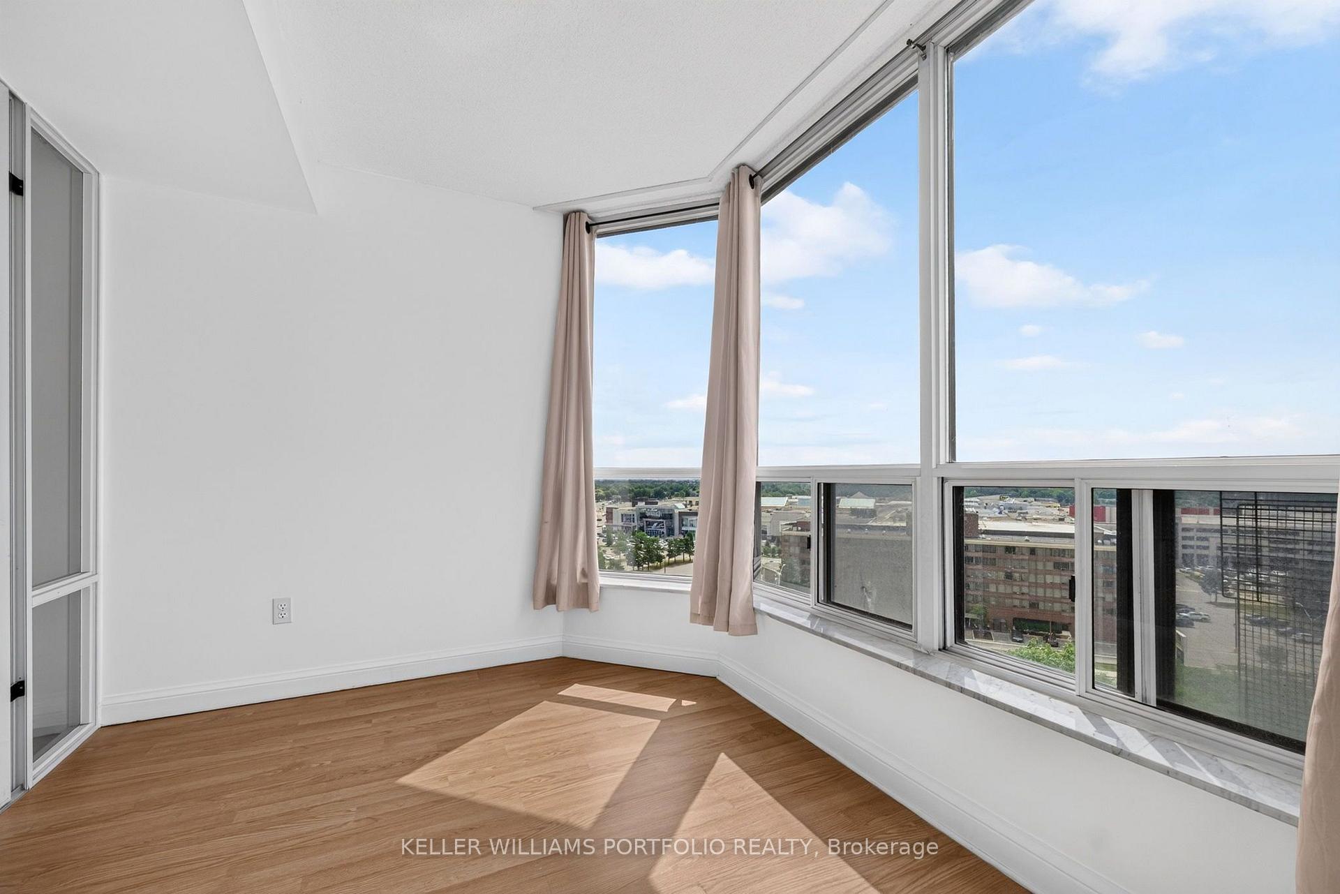 Photo 30 of Unit 1008, 24 Hanover Road, Brampton, Queen Street Corridor — HOMEH