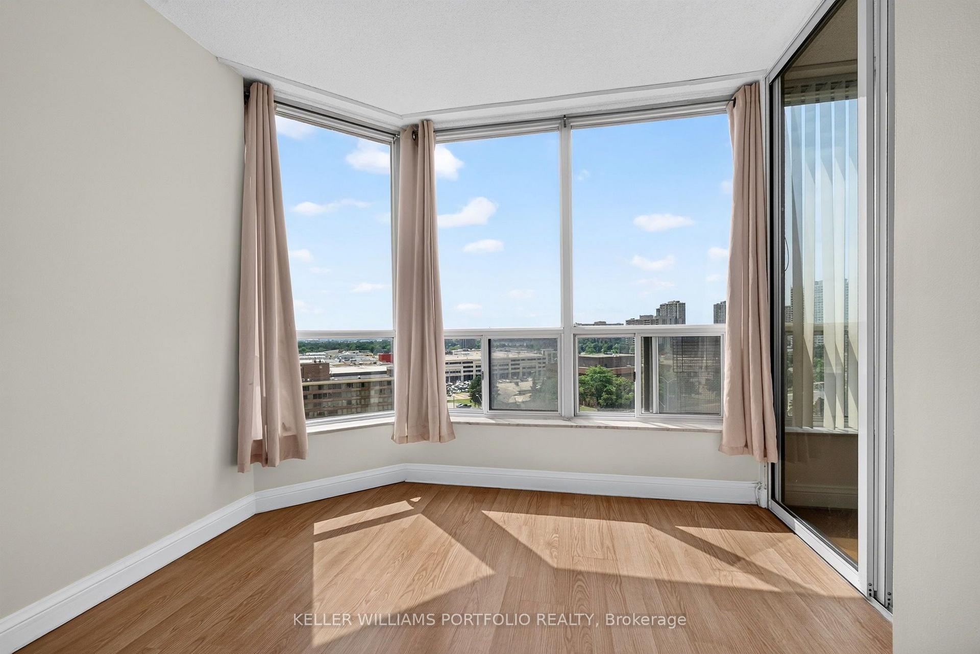 Photo 32 of Unit 1008, 24 Hanover Road, Brampton, Queen Street Corridor — HOMEH