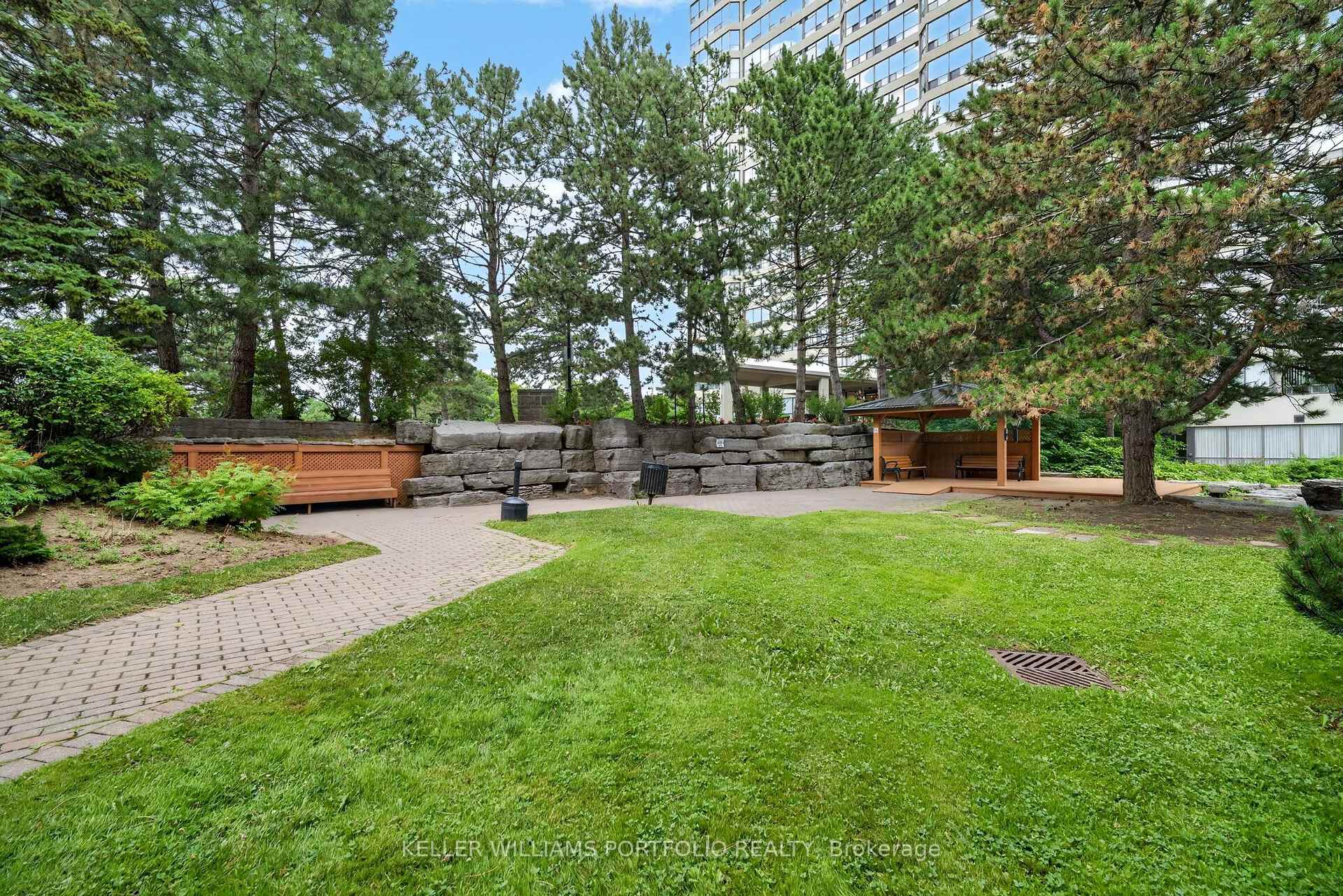 Photo 45 of Unit 1008, 24 Hanover Road, Brampton, Queen Street Corridor — HOMEH