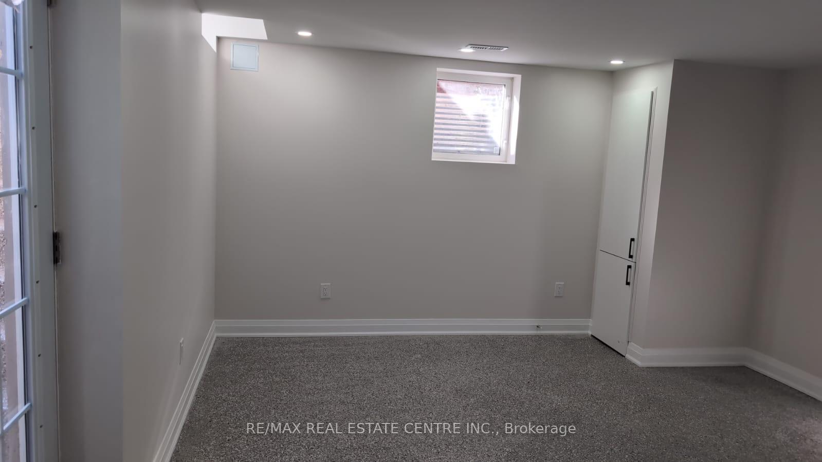 Photo 5 of Unit Basement, 866 Mcnair Circle, Milton, Beaty — HOMEH