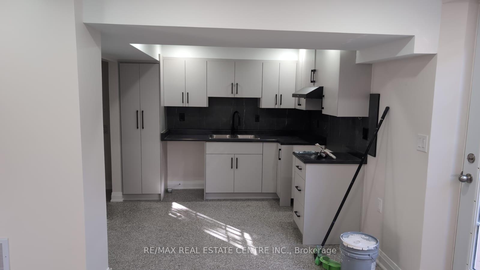 Photo 7 of Unit Basement, 866 Mcnair Circle, Milton, Beaty — HOMEH