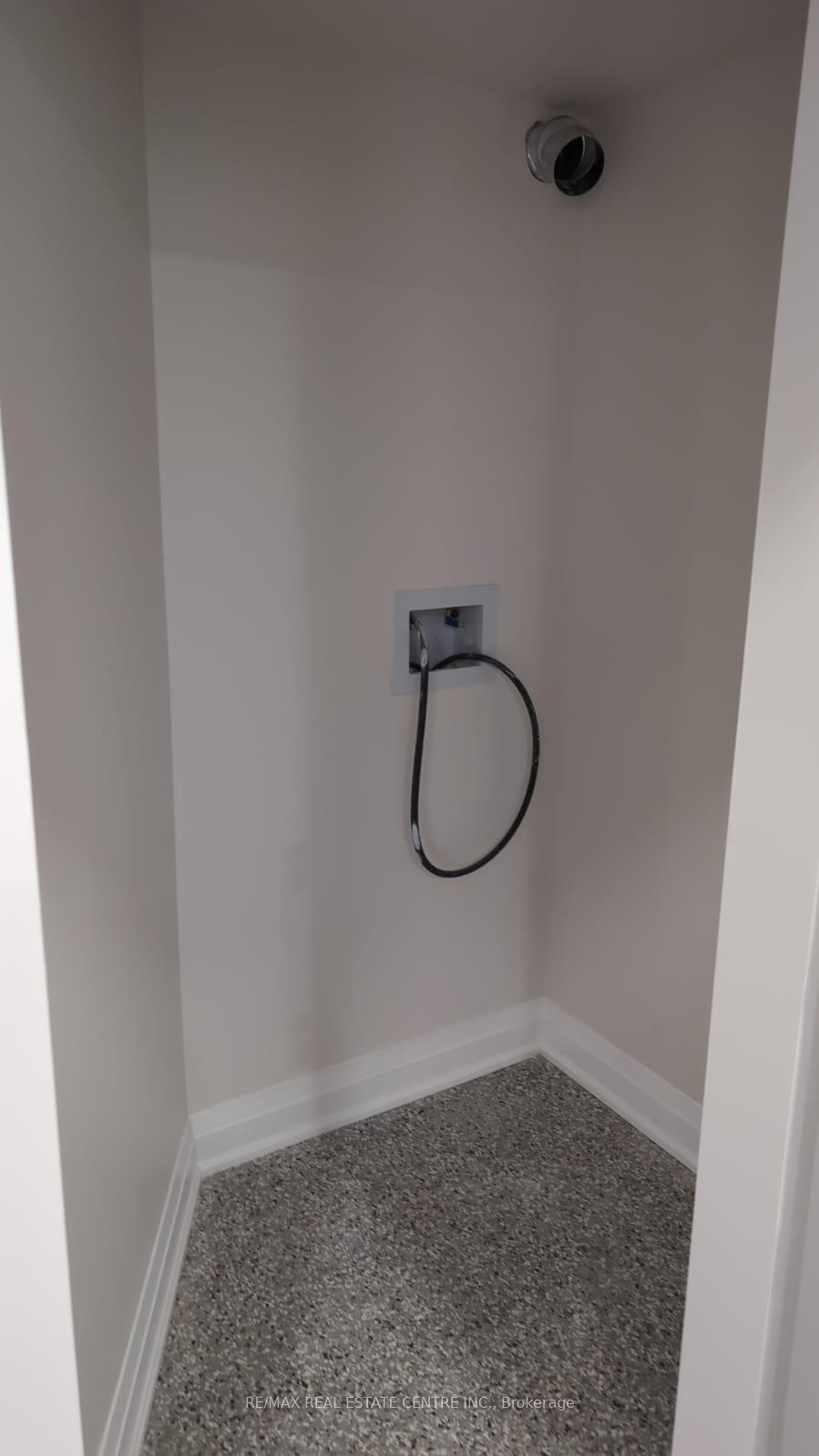 Photo 17 of Unit Basement, 866 Mcnair Circle, Milton, Beaty — HOMEH