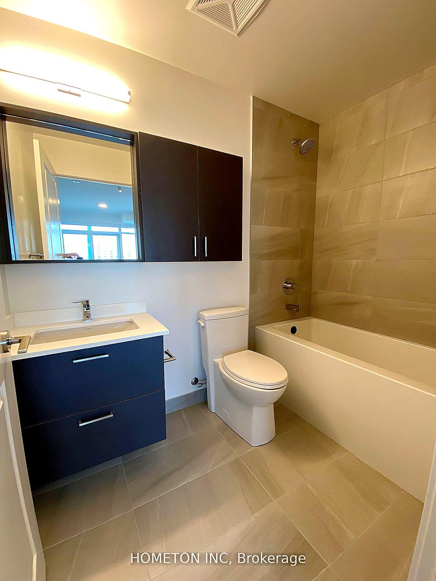Photo 5 of Unit B528, 50 Upper Mall Way, Vaughan, Brownridge — HOMEH
