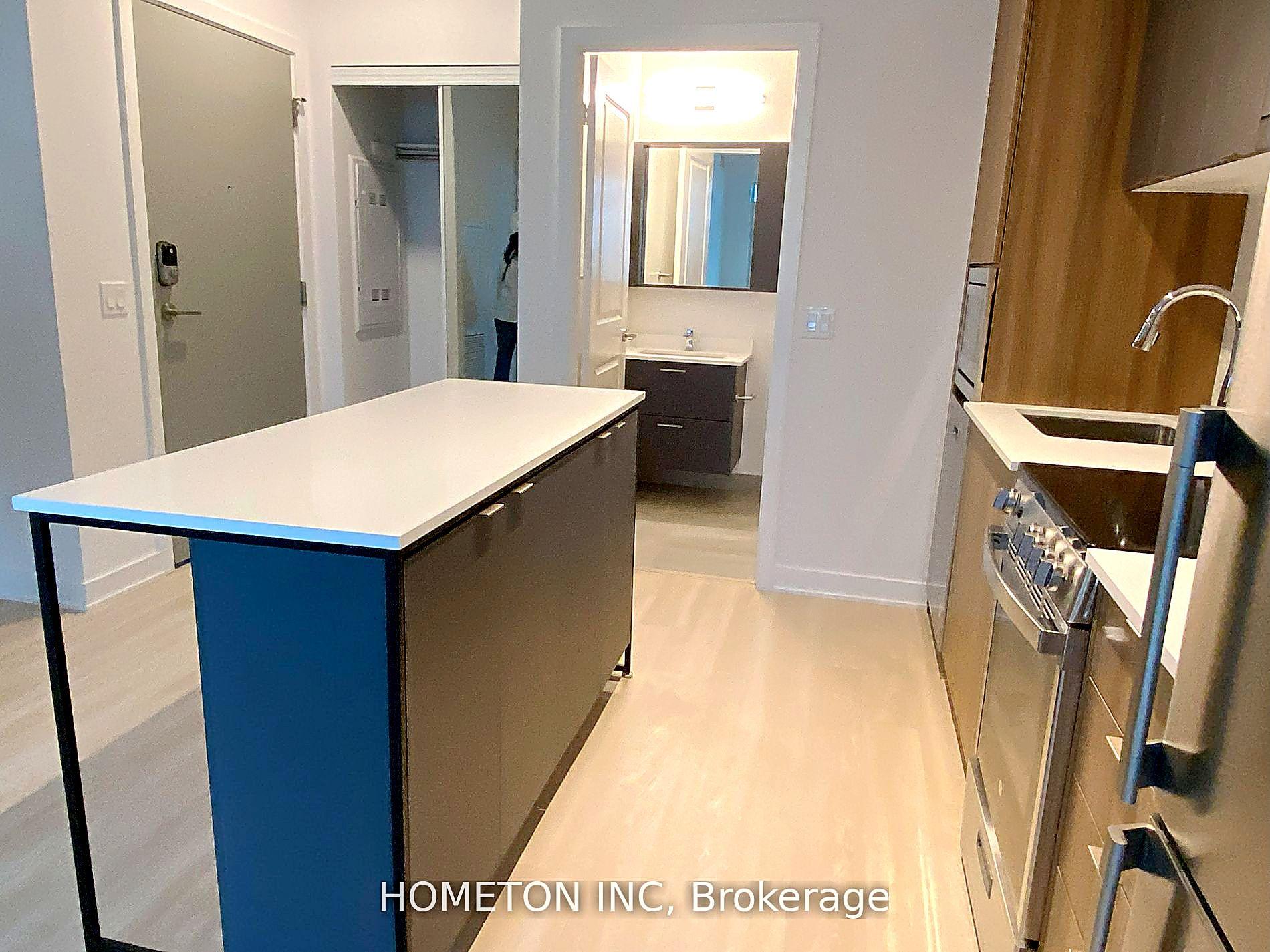 Photo 6 of Unit B528, 50 Upper Mall Way, Vaughan, Brownridge — HOMEH