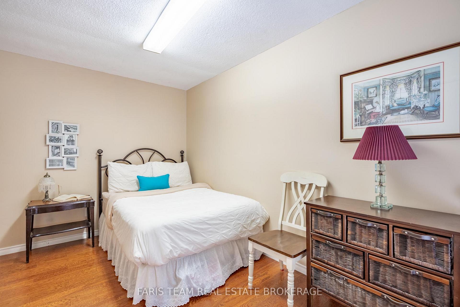 Photo 16 of 33 Oneida Crescent, Tiny, Rural Tiny — HOMEH