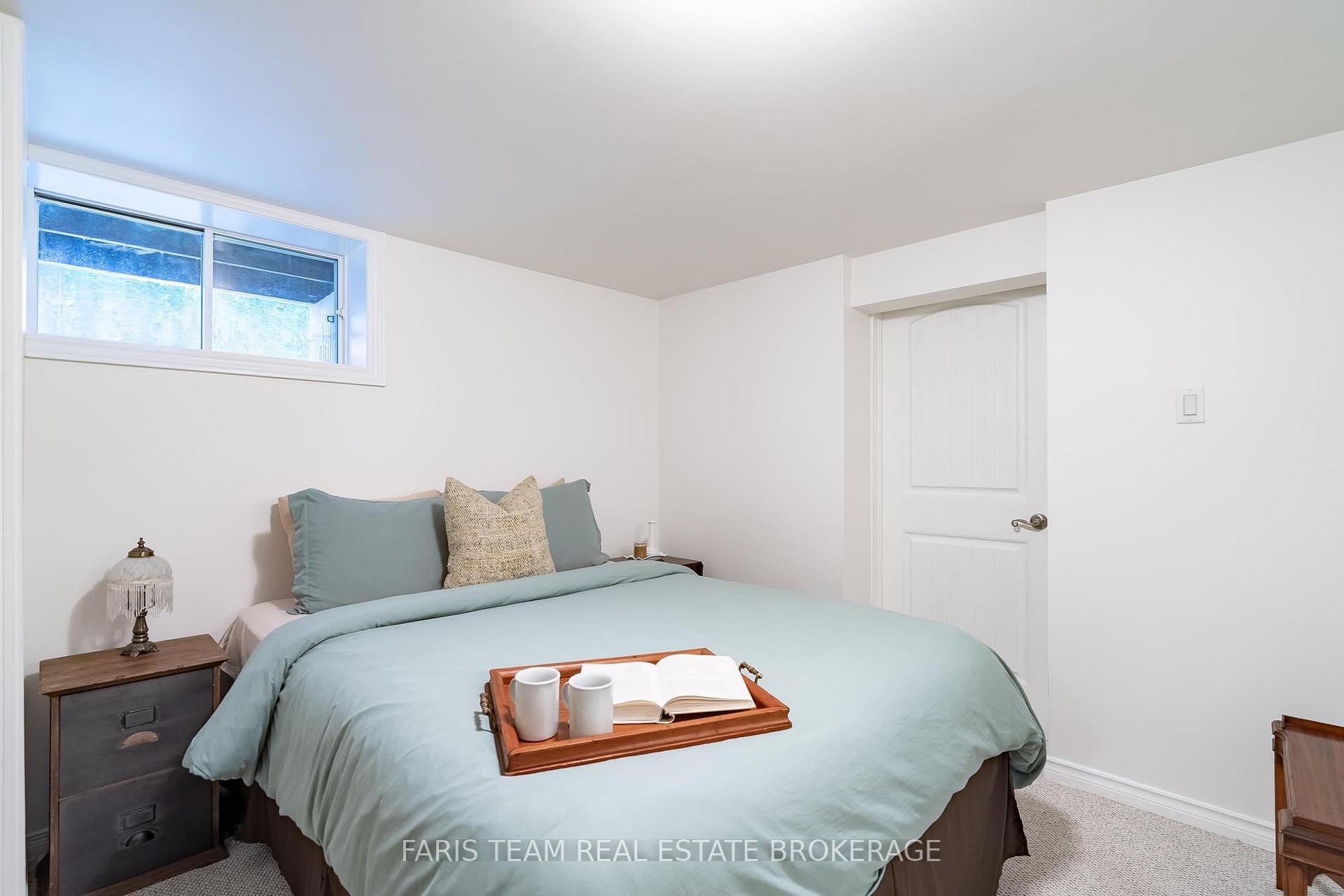 Photo 23 of 33 Oneida Crescent, Tiny, Rural Tiny — HOMEH