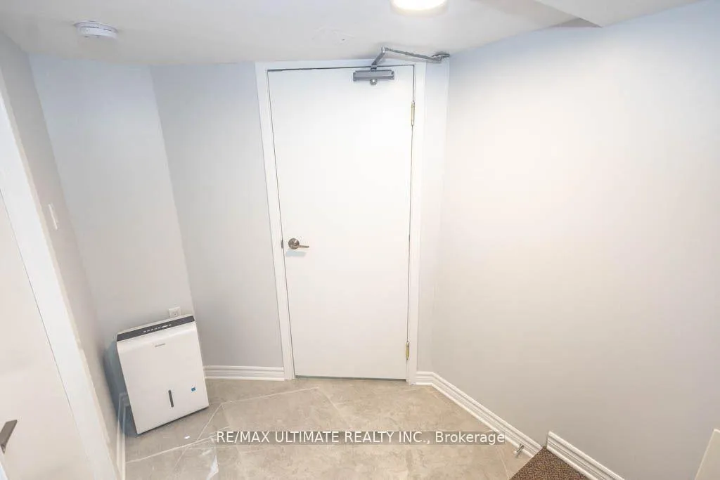 Photo 5 of Unit BSMT, 404 Dovedale Drive, Whitby, Downtown Whitby — HOMEH