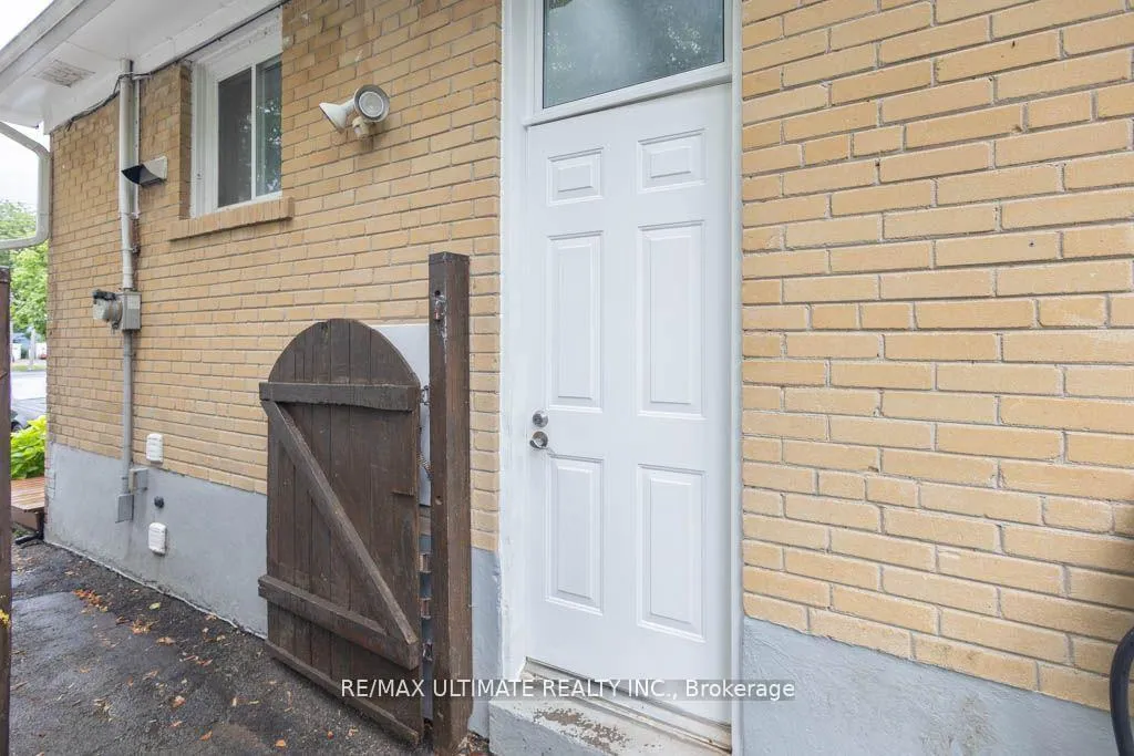 Photo 6 of Unit BSMT, 404 Dovedale Drive, Whitby, Downtown Whitby — HOMEH