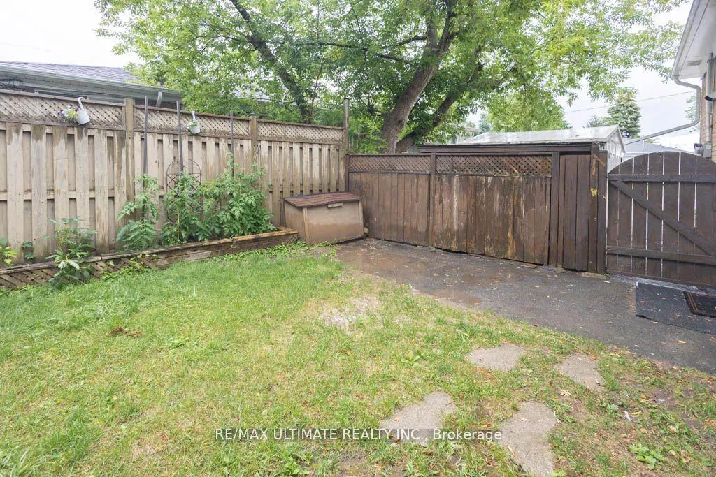 Photo 35 of Unit BSMT, 404 Dovedale Drive, Whitby, Downtown Whitby — HOMEH