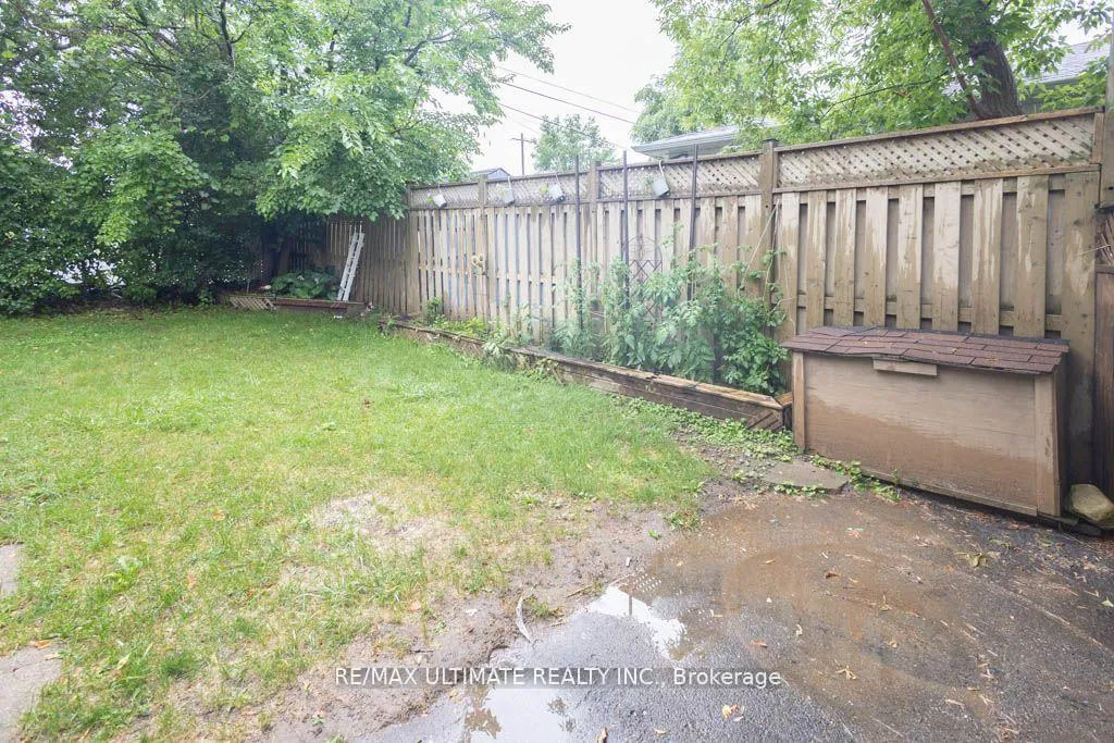 Photo 37 of Unit BSMT, 404 Dovedale Drive, Whitby, Downtown Whitby — HOMEH