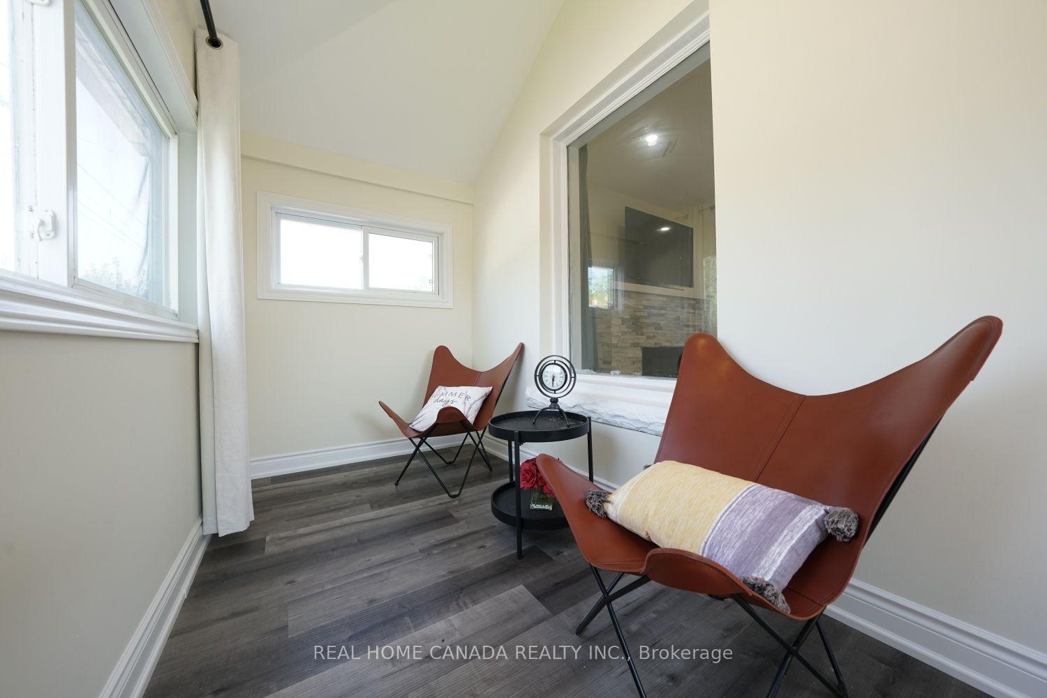 Photo 6 of 5262 Kitchener Street, Niagara Falls, Clifton Hill — HOMEH