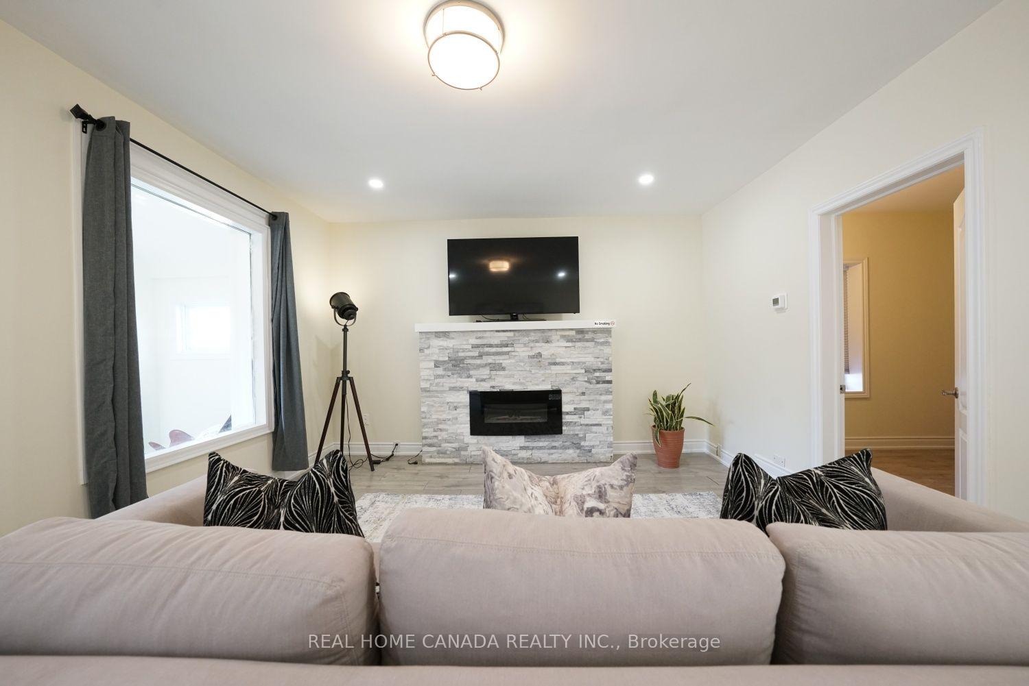 Photo 9 of 5262 Kitchener Street, Niagara Falls, Clifton Hill — HOMEH