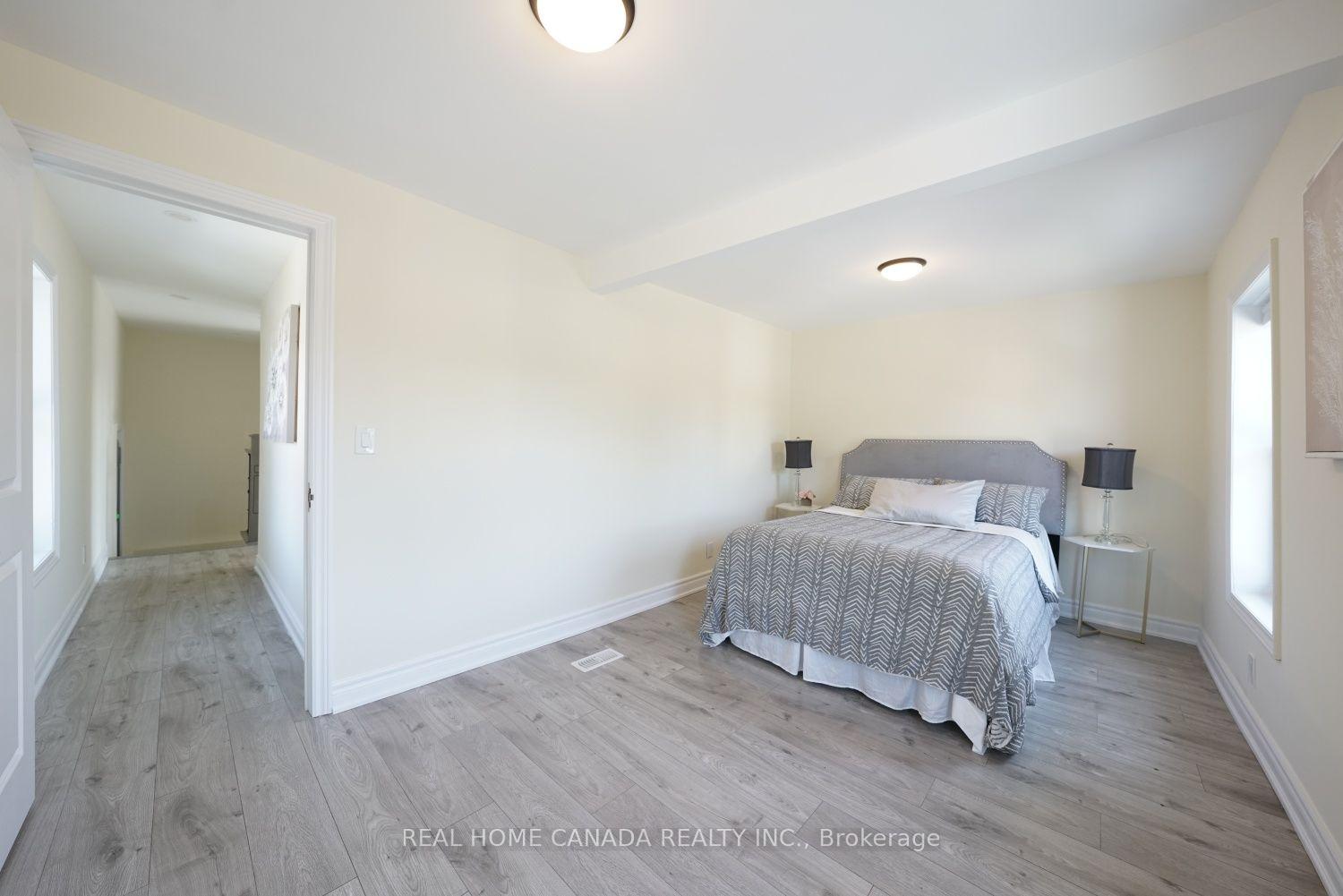 Photo 22 of 5262 Kitchener Street, Niagara Falls, Clifton Hill — HOMEH