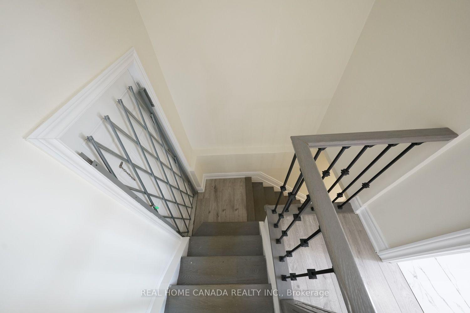 Photo 36 of 5262 Kitchener Street, Niagara Falls, Clifton Hill — HOMEH