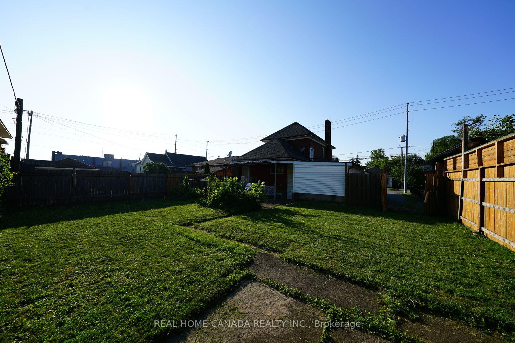 Photo 39 of 5262 Kitchener Street, Niagara Falls, Clifton Hill — HOMEH