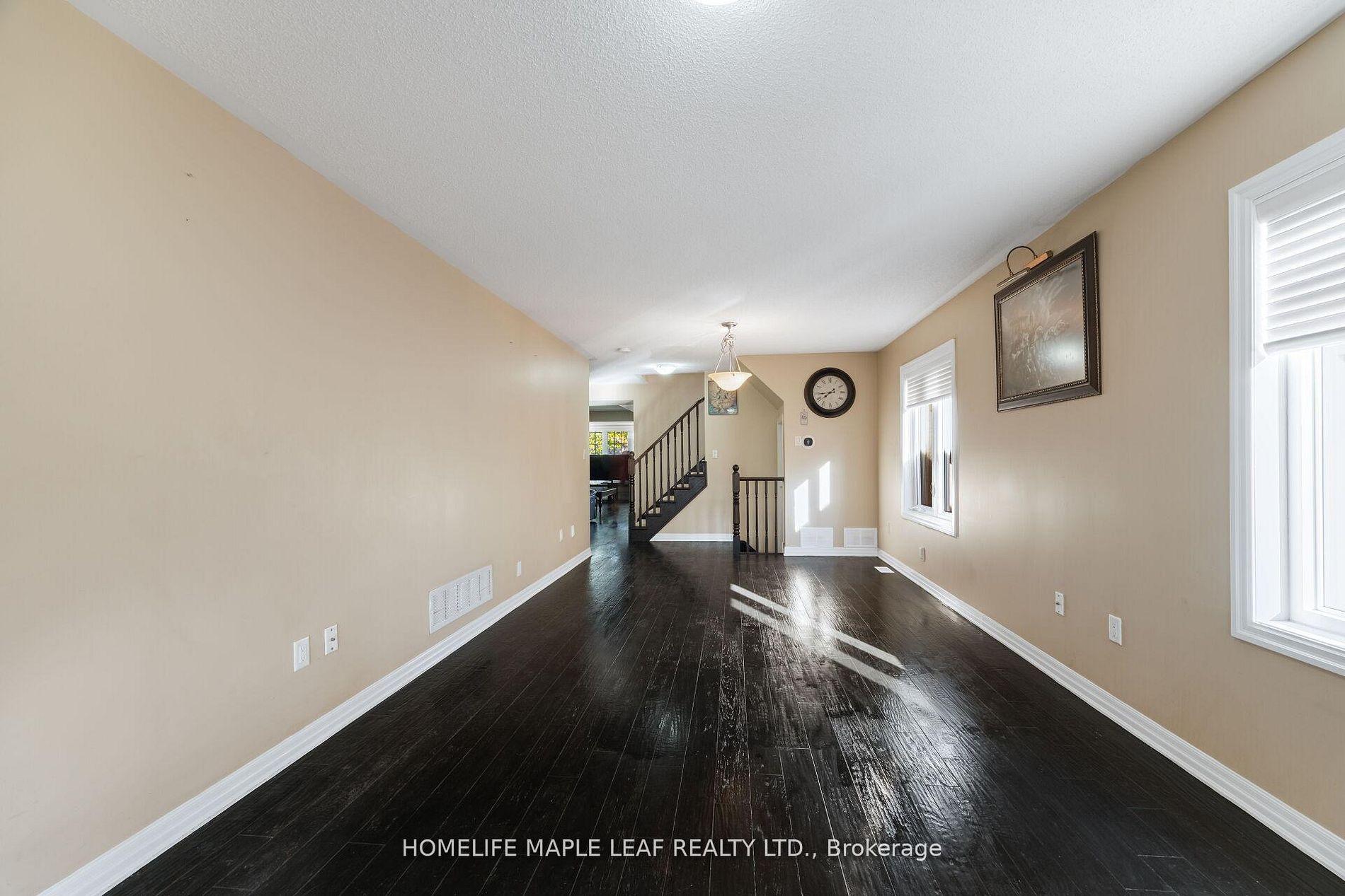 Photo 5 of 15 Donomore Drive, Brampton, Northwest Brampton — HOMEH