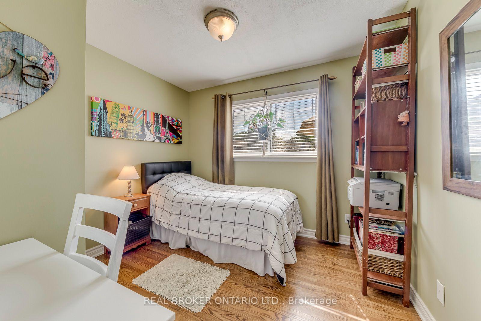 Photo 22 of 2408 Padstow Crescent, Mississauga, Clarkson — HOMEH