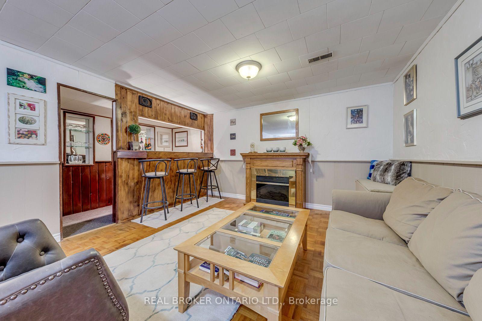 Photo 25 of 2408 Padstow Crescent, Mississauga, Clarkson — HOMEH