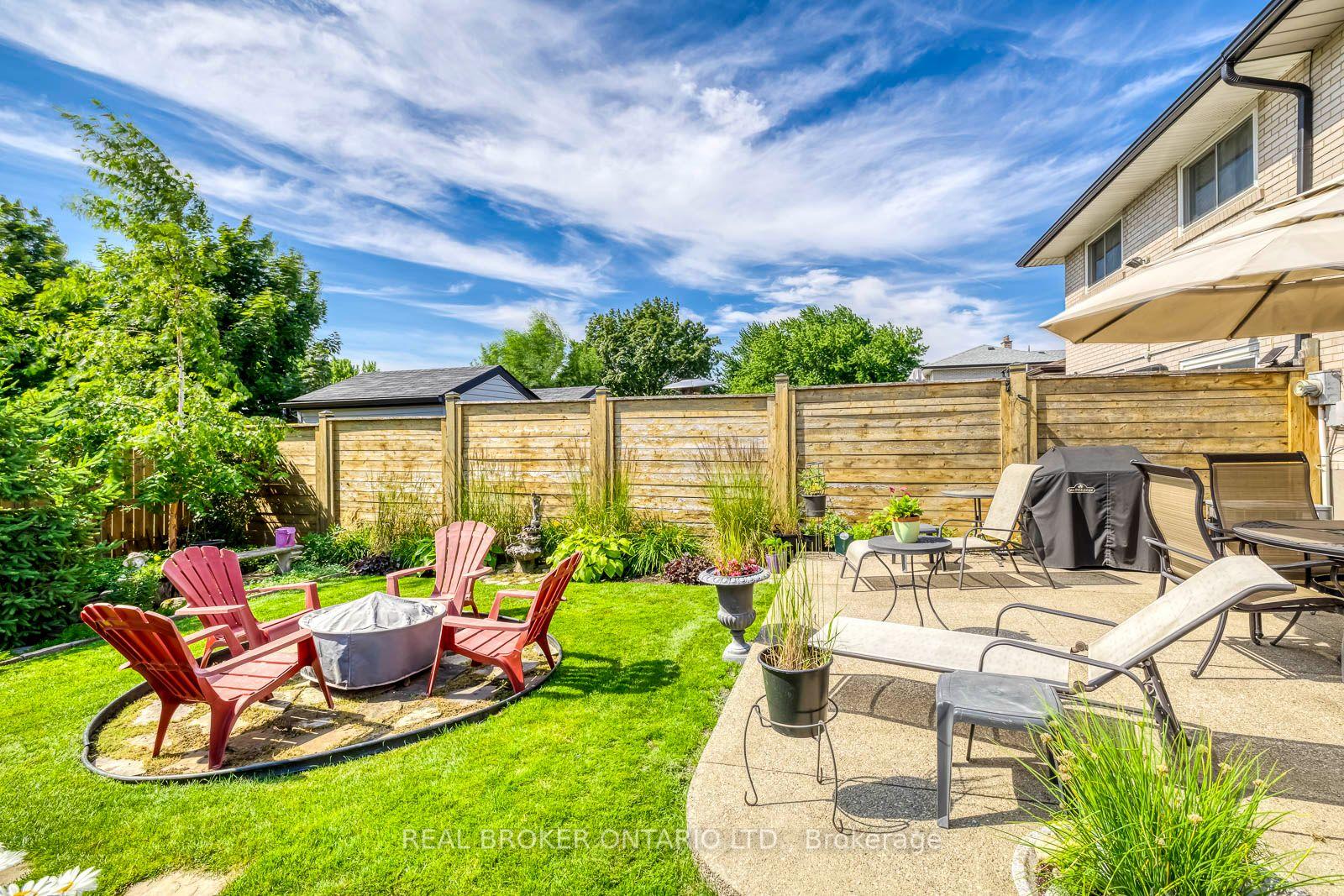 Photo 30 of 2408 Padstow Crescent, Mississauga, Clarkson — HOMEH