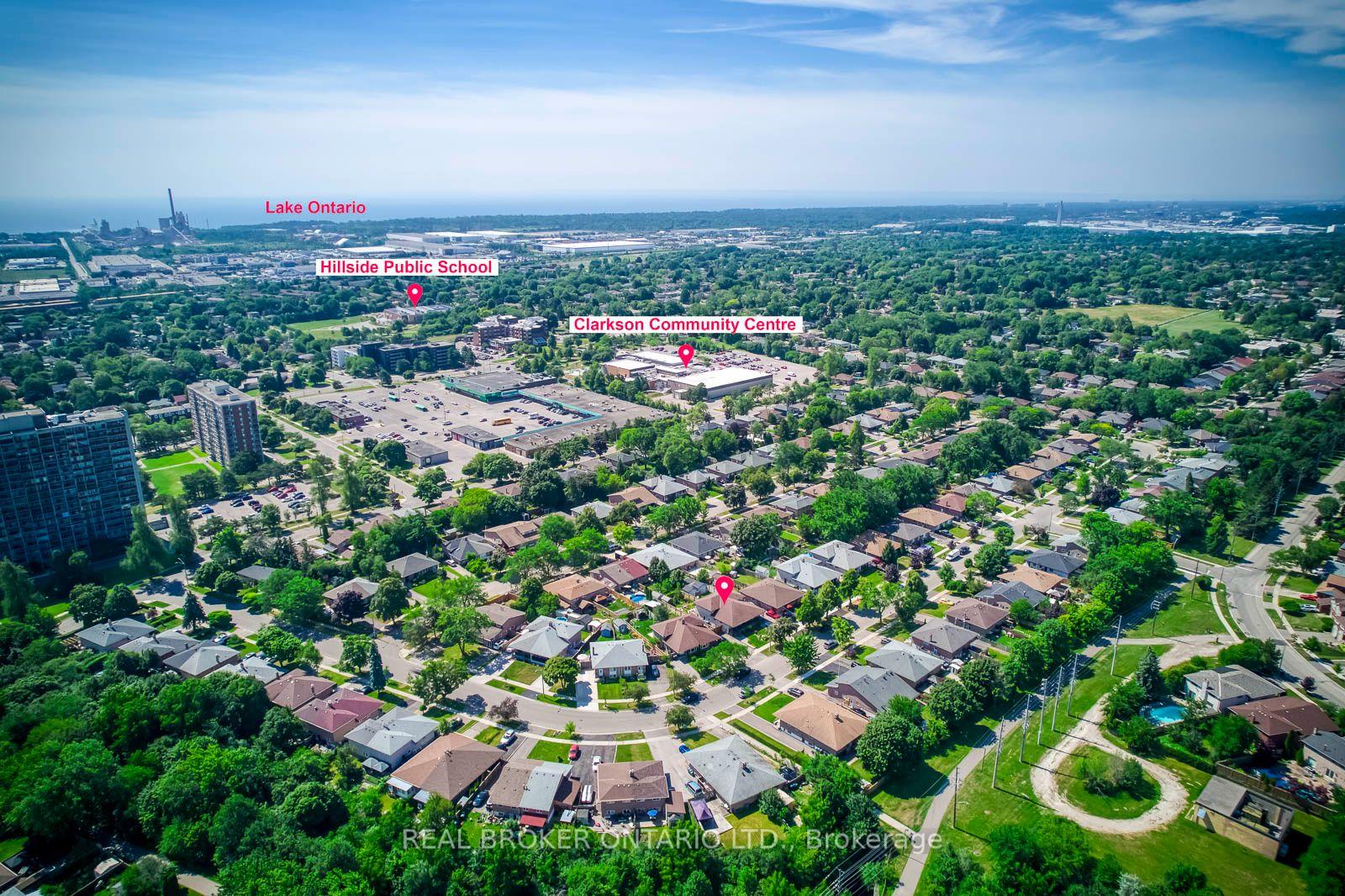 Photo 40 of 2408 Padstow Crescent, Mississauga, Clarkson — HOMEH
