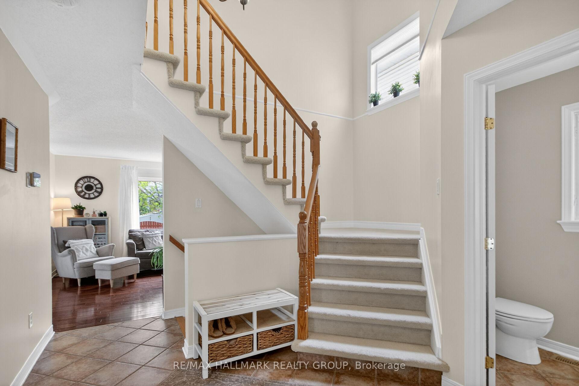 Photo 5 of 48 Avonmore Crescent, Ottawa, Barrhaven East — HOMEH