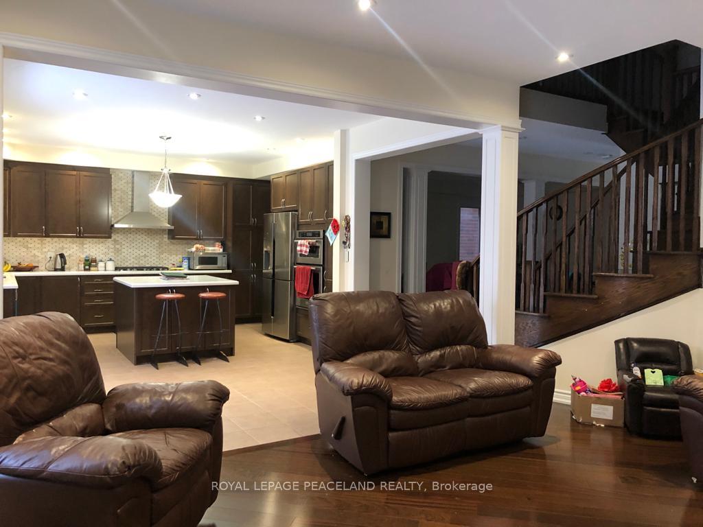 Photo 8 of 11 Mowder Drive, Aurora, Rural Aurora — HOMEH