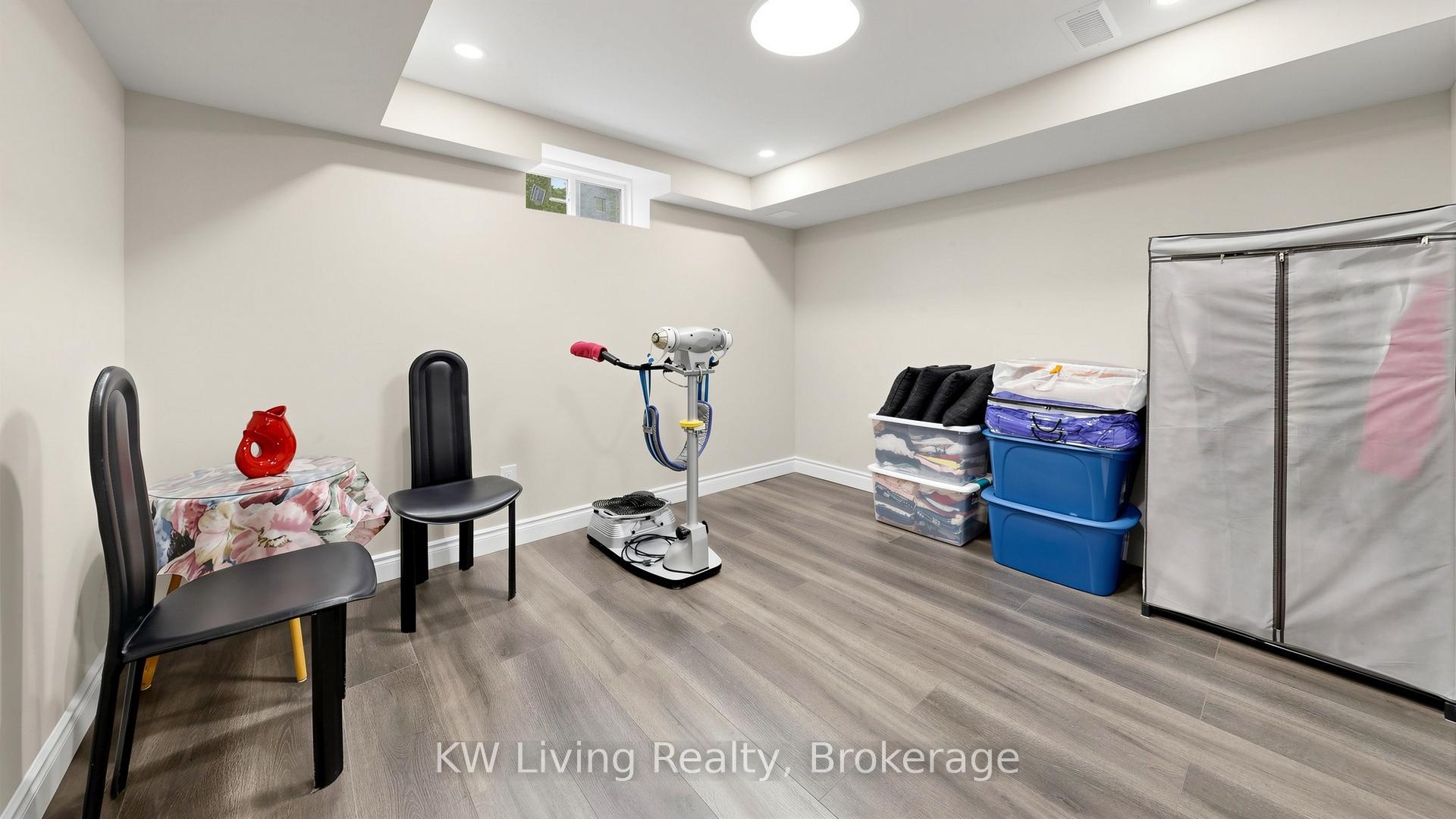 Photo 30 of 389 Elyse Court, Aurora, Bayview Northeast — HOMEH