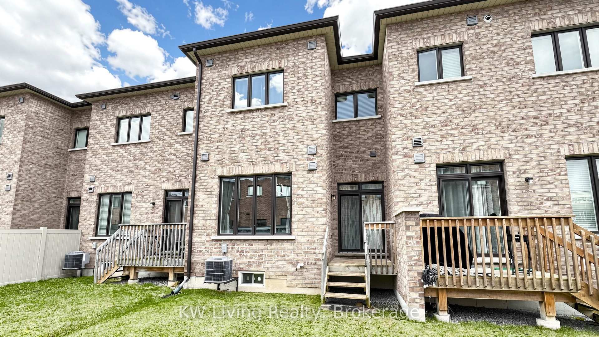 Photo 38 of 389 Elyse Court, Aurora, Bayview Northeast — HOMEH