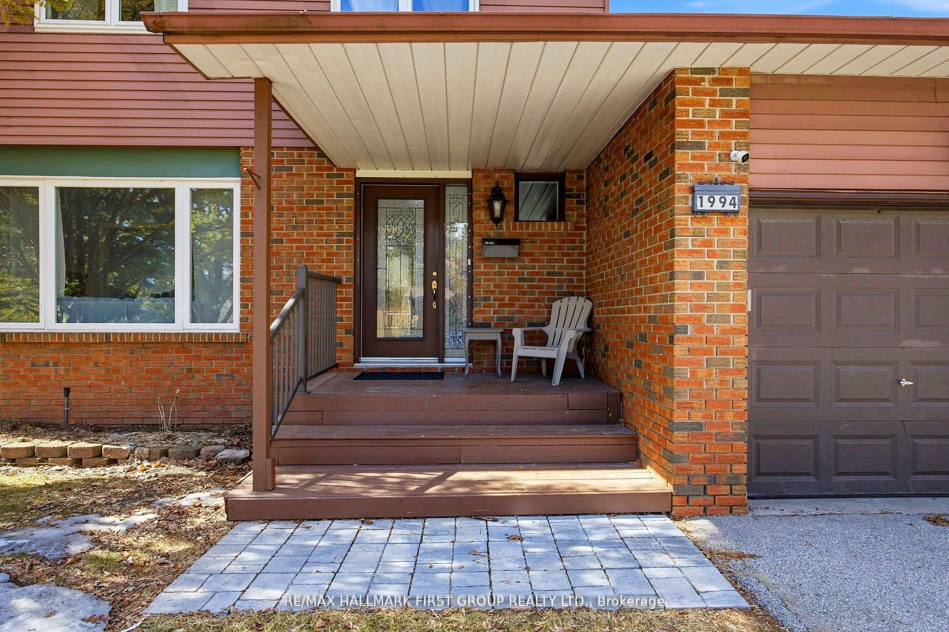 Photo 6 of 1994 Fairport Road, Pickering, Dunbarton — HOMEH