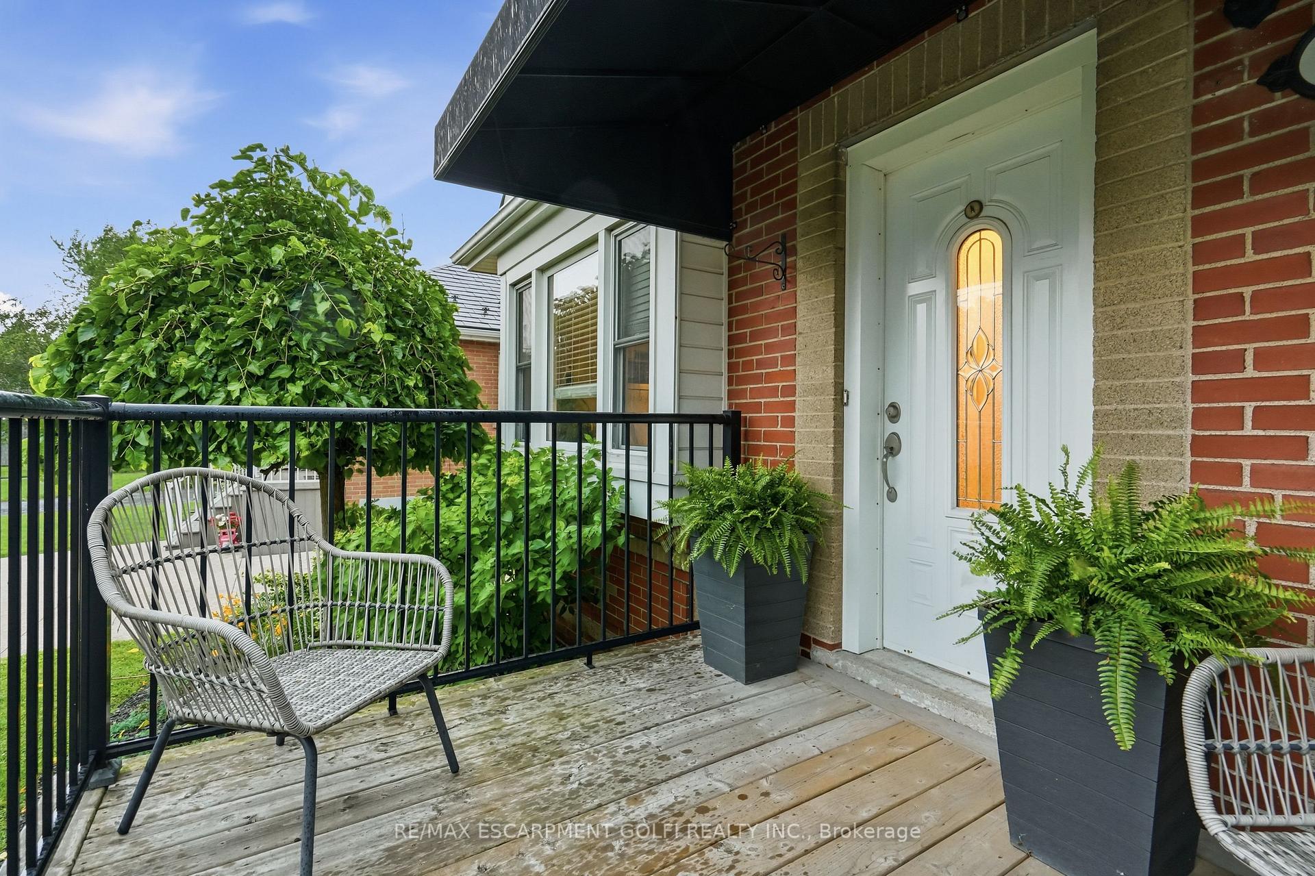 Photo 2 of 13 East 41st Street, Hamilton, Sunninghill — HOMEH