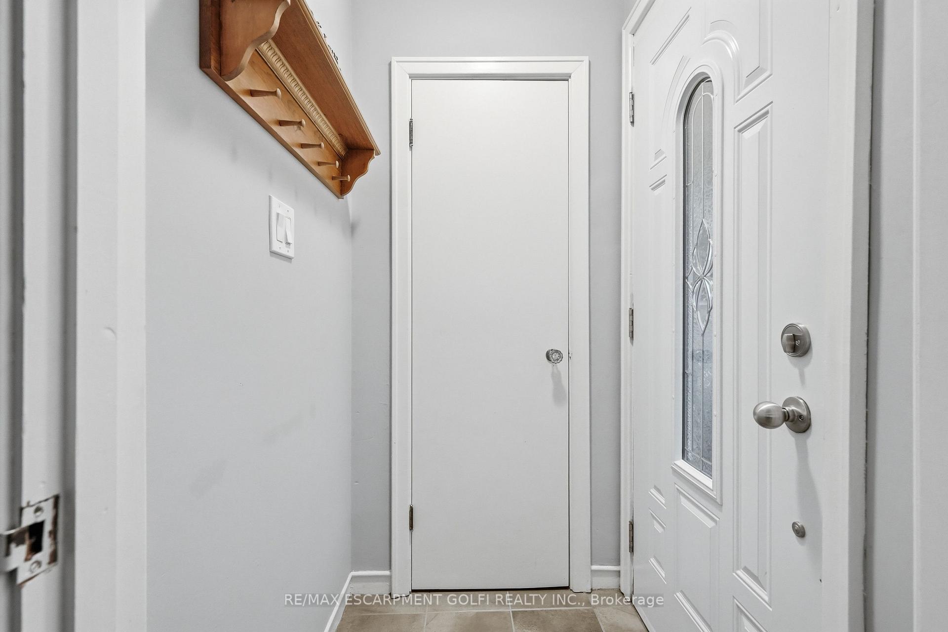 Photo 3 of 13 East 41st Street, Hamilton, Sunninghill — HOMEH