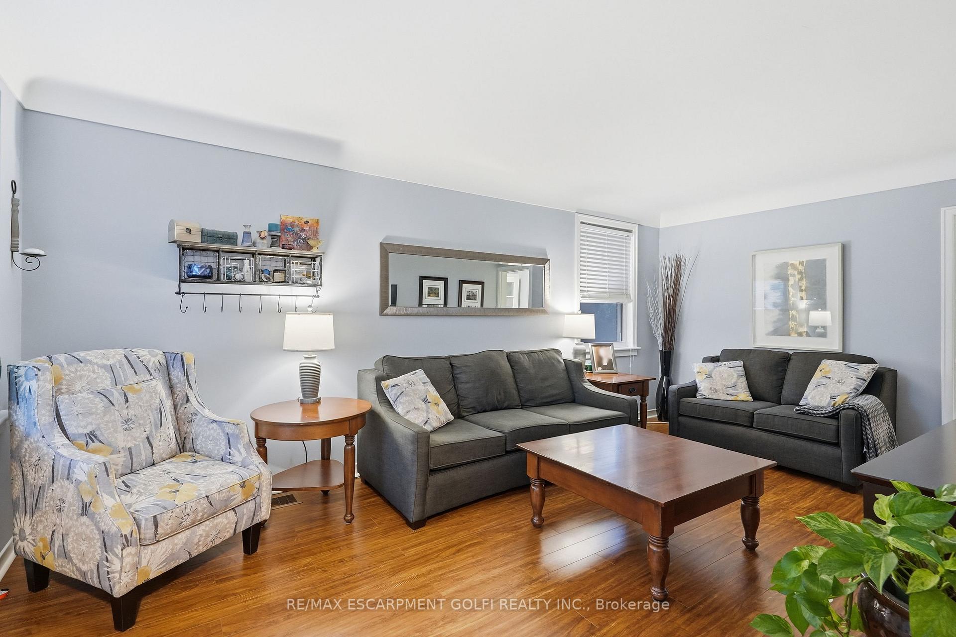 Photo 4 of 13 East 41st Street, Hamilton, Sunninghill — HOMEH