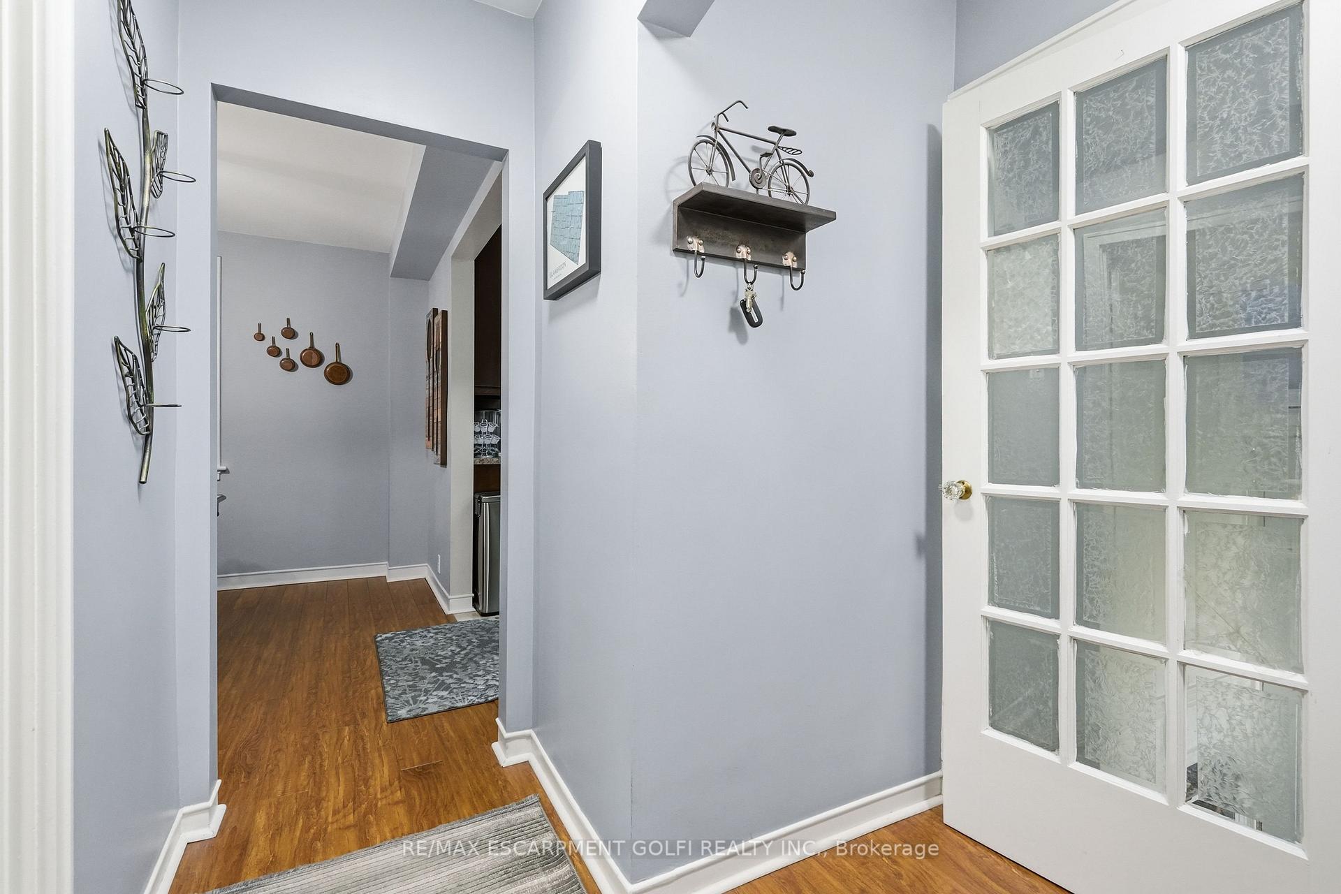 Photo 8 of 13 East 41st Street, Hamilton, Sunninghill — HOMEH
