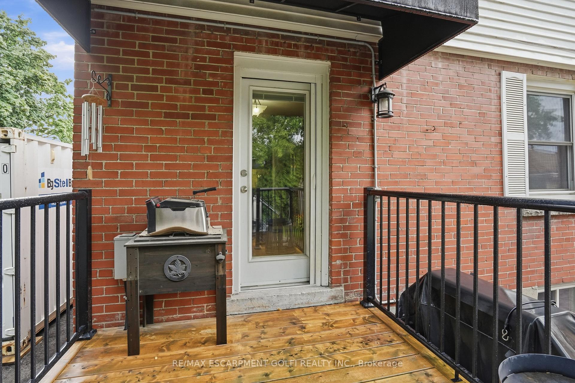 Photo 15 of 13 East 41st Street, Hamilton, Sunninghill — HOMEH