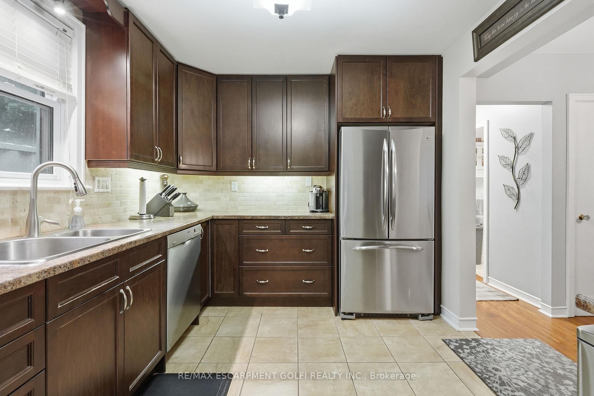 Photo 16 of 13 East 41st Street, Hamilton, Sunninghill — HOMEH