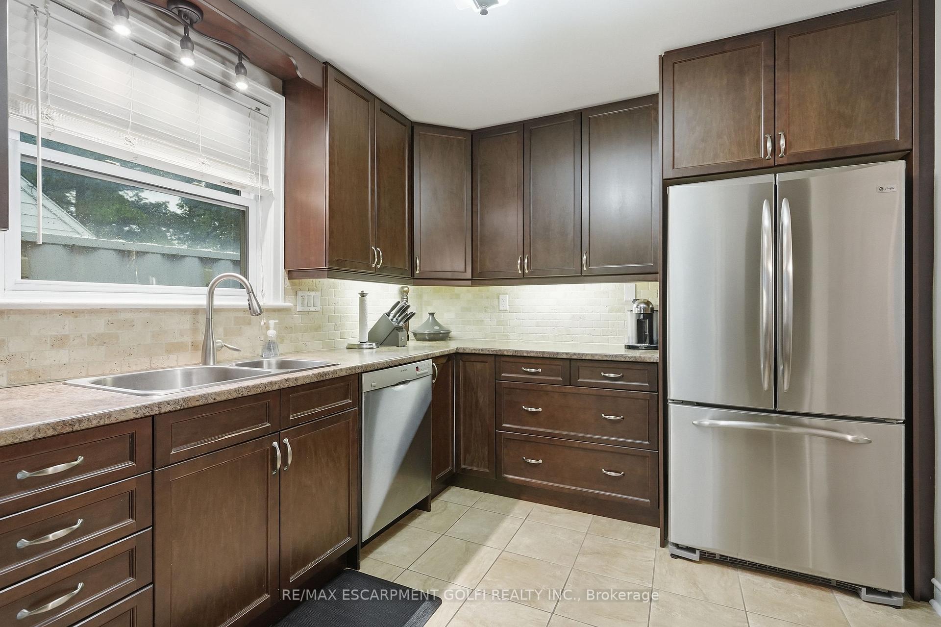 Photo 17 of 13 East 41st Street, Hamilton, Sunninghill — HOMEH