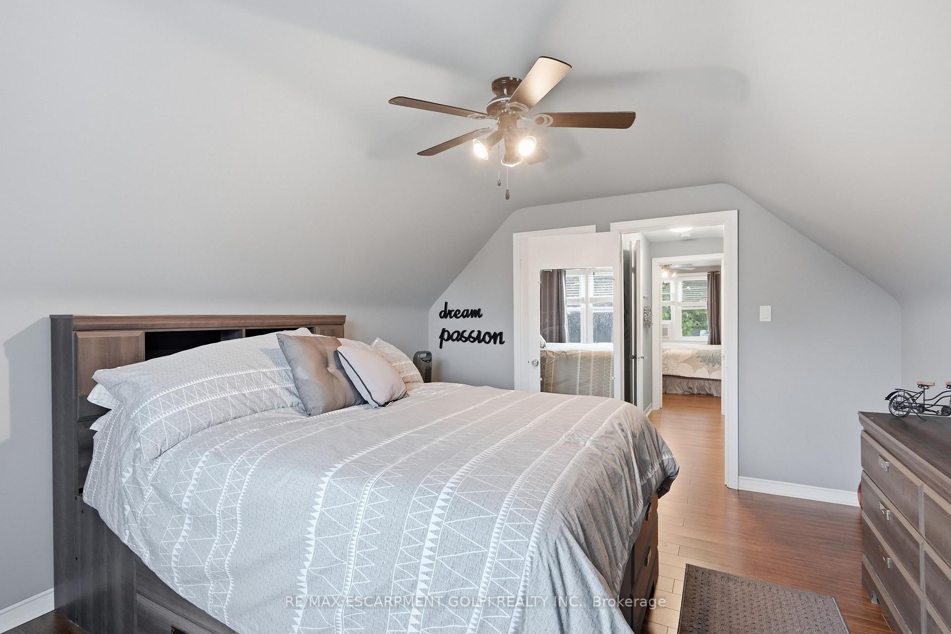 Photo 26 of 13 East 41st Street, Hamilton, Sunninghill — HOMEH