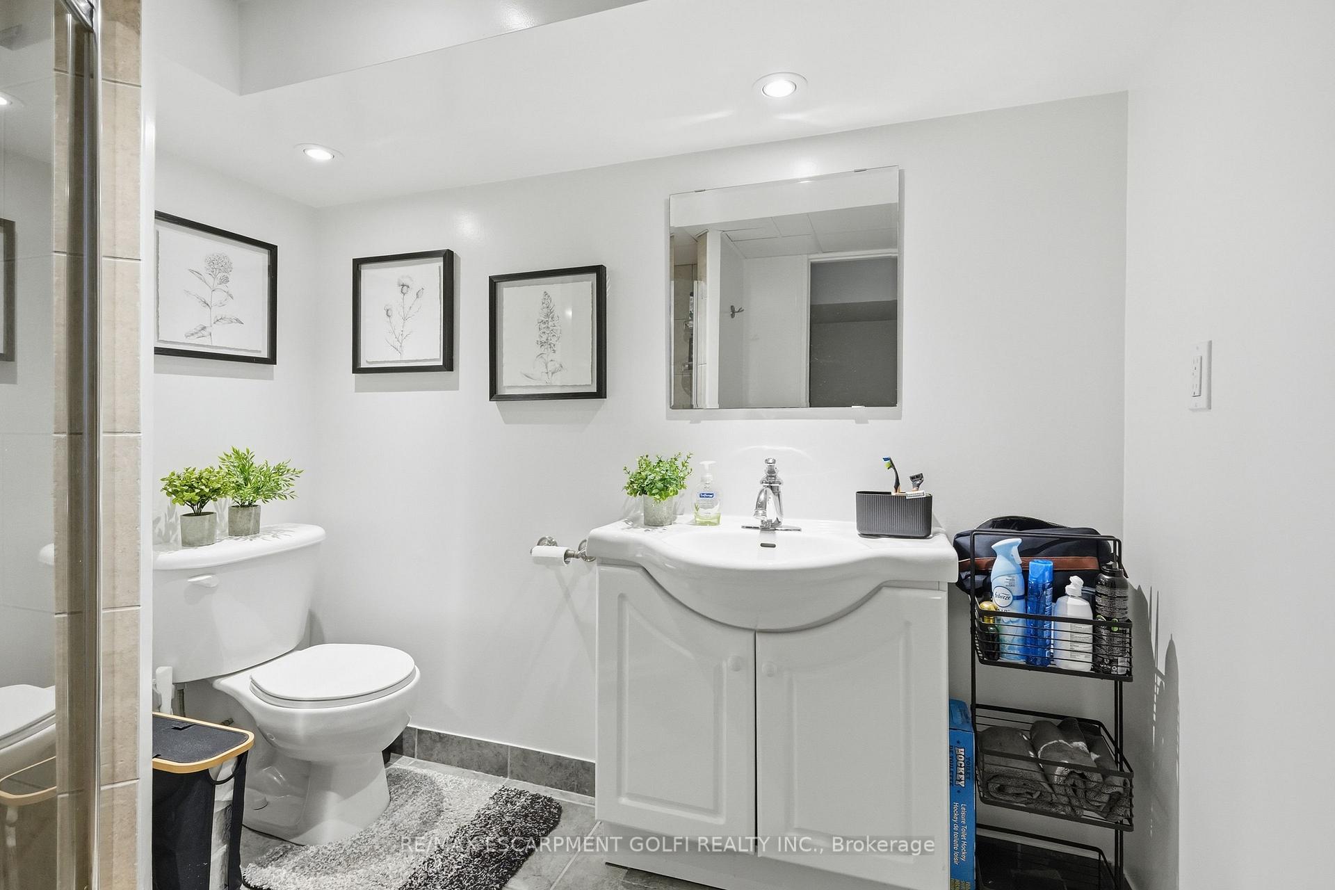 Photo 35 of 13 East 41st Street, Hamilton, Sunninghill — HOMEH