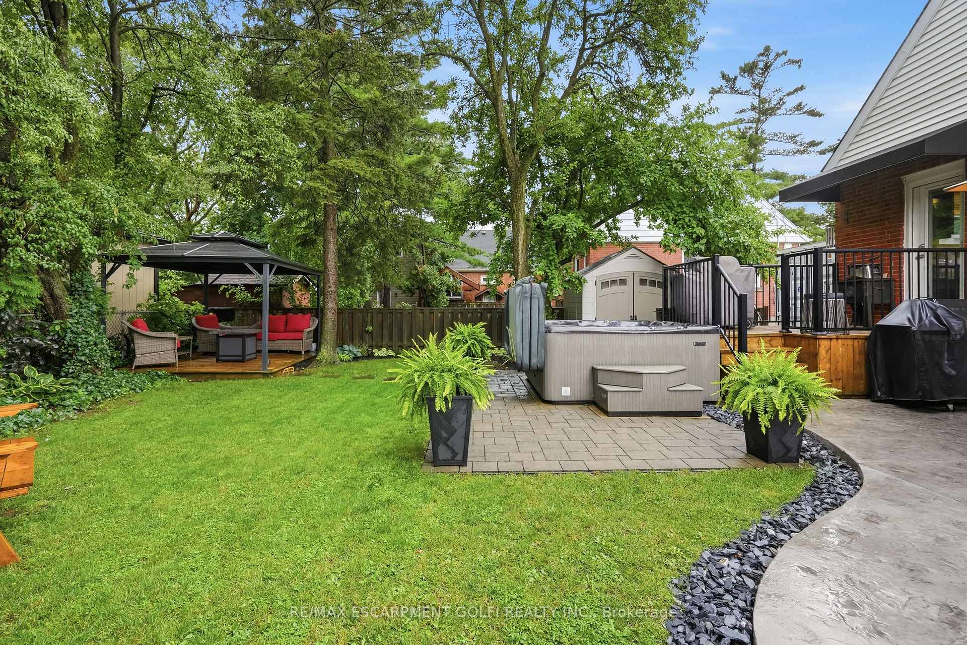 Photo 42 of 13 East 41st Street, Hamilton, Sunninghill — HOMEH